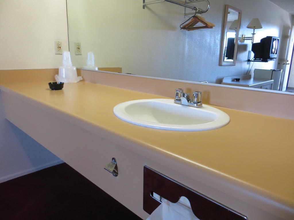 Beach Inn Motel Huntington Beach Room photo