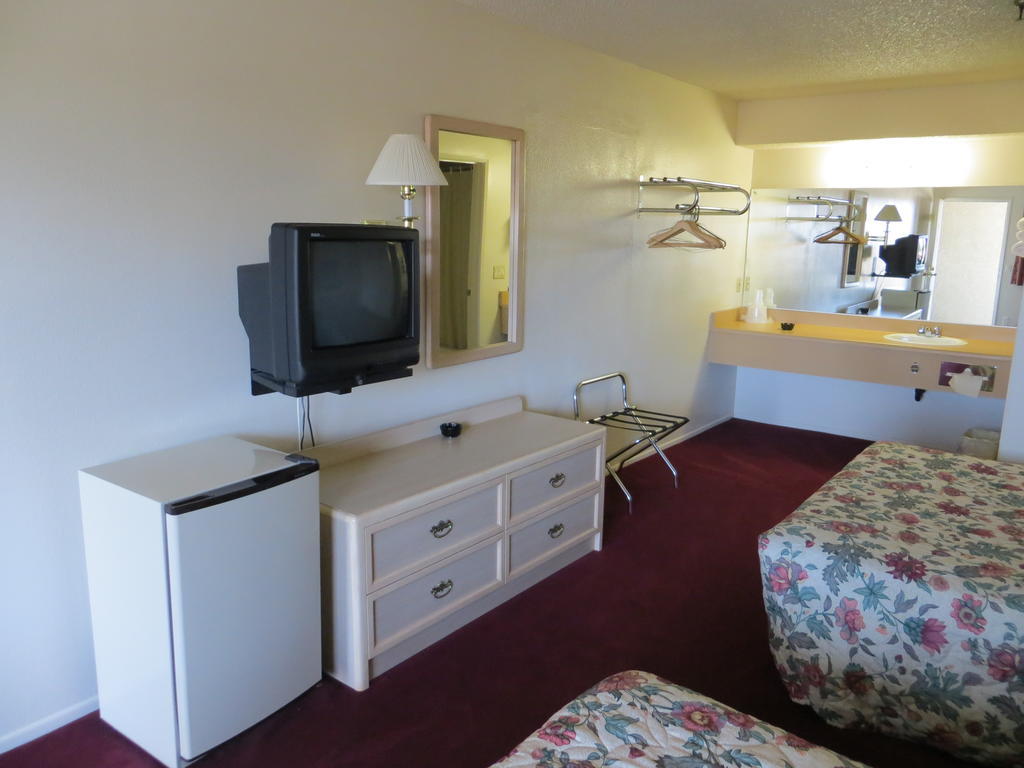 Beach Inn Motel Huntington Beach Exterior photo