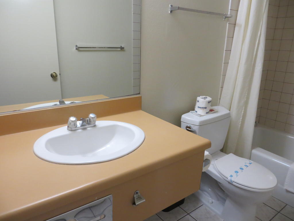 Beach Inn Motel Huntington Beach Room photo